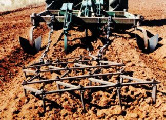 Voor- en nadele van grondvoorbereiding in bewaringsboerdery