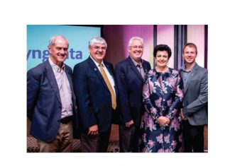 Jong leiers bedank Graanakademie tydens reünie