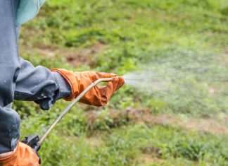 Easy calculations: from pesticide container to spray tank