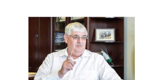 Stiller waters wink eersdaags vir Jannie