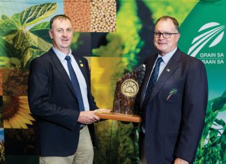 Prestasie beloon én afskeid geneem