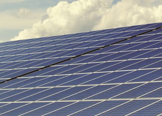 Jan taks bied verdere belastingverligting vir hernubare krag