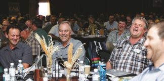 Stories oor rugby en die lewe inspireer