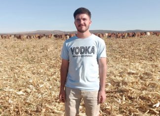 Vlammehel bevestig opnuut hierdie boerseun se liefde vir landbou