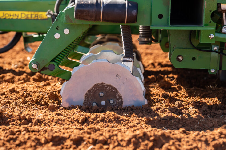 Belê in presisietegnologie  vir beter grond, hoër opbrengs en groter wins