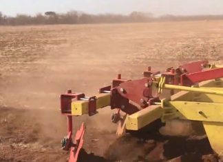 ’n Implement wat balans in die grond terugsit